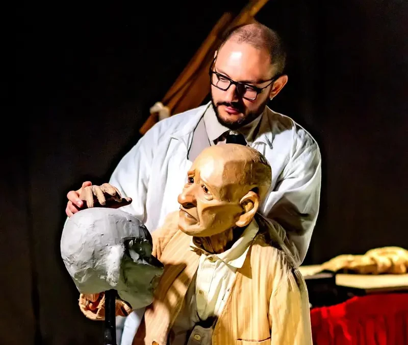 Espetáculo Geppetto abre o 19º Art In Vento em Osório com montagem voltada ao teatro de formas animadas